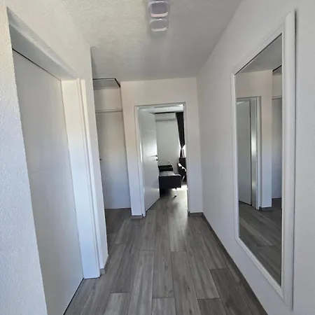 Zeleni Vir Apartman *